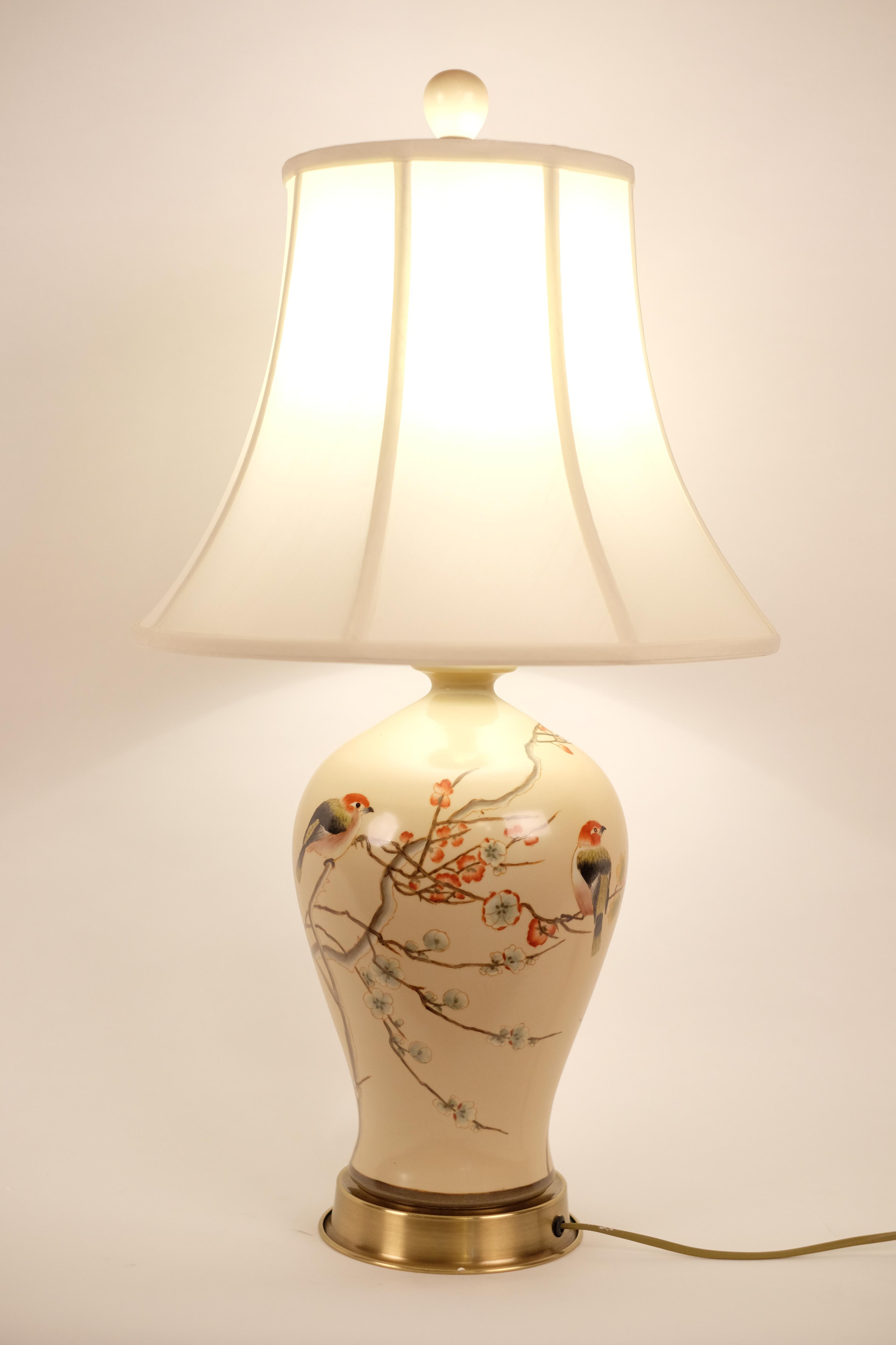 Chinese Porcelain Table Lamp Handpainted Cream - Fine Asian Lamps